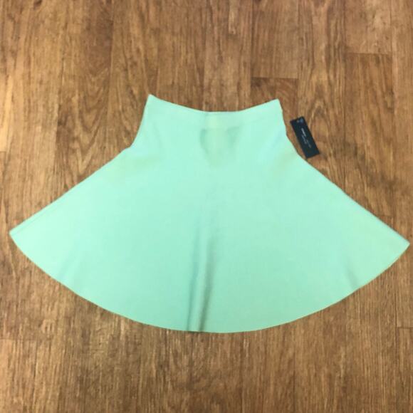 Romeo & Juliet Couture Pastel Green A-Line Skater Skirt Size Small - Picture 1 of 11